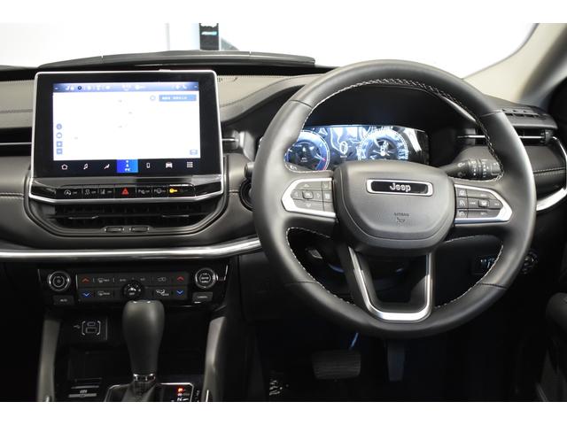 ジープ・コマンダー リミテッド 純正ナビ レザーシート 障害物センサー 衝突軽減ブレーキ シートヒーター 全周囲カメラ LEDヘッドライト バックカメラ スマートキー アダプティブクルーズコントロール 電動パワーシート ETC2.0(11枚目)