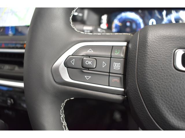 ジープ・コマンダー リミテッド 純正ナビ レザーシート 障害物センサー 衝突軽減ブレーキ シートヒーター 全周囲カメラ LEDヘッドライト バックカメラ スマートキー アダプティブクルーズコントロール 電動パワーシート ETC2.0(14枚目)