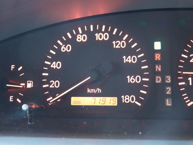 クレスタ ルラーンＧ　ユーザー買取車　社外エアロ　ツートンカラー　リアスポイラー　ＥＴＣ　キーレス　純正１６ＡＷ　ＨＩＤヘッドライト　フォグランプ　ドアバイザー　オートライト　走行約７２０００ｋｍ（4枚目）