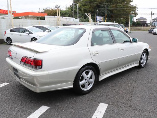 クレスタ ルラーンＧ　ユーザー買取車　社外エアロ　ツートンカラー　リアスポイラー　ＥＴＣ　キーレス　純正１６ＡＷ　ＨＩＤヘッドライト　フォグランプ　ドアバイザー　オートライト　走行約７２０００ｋｍ（8枚目）