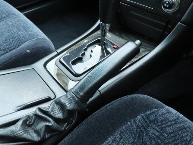 クレスタ ルラーンＧ　ユーザー買取車　社外エアロ　ツートンカラー　リアスポイラー　ＥＴＣ　キーレス　純正１６ＡＷ　ＨＩＤヘッドライト　フォグランプ　ドアバイザー　オートライト　走行約７２０００ｋｍ（25枚目）