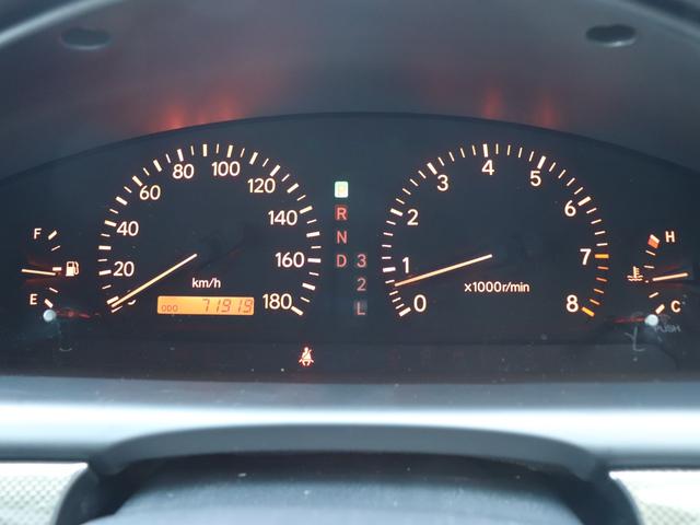 クレスタ ルラーンＧ　ユーザー買取車　社外エアロ　ツートンカラー　リアスポイラー　ＥＴＣ　キーレス　純正１６ＡＷ　ＨＩＤヘッドライト　フォグランプ　ドアバイザー　オートライト　走行約７２０００ｋｍ（28枚目）