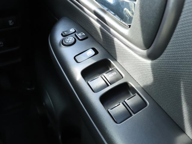 ワゴンＲスマイル ハイブリッドＳリミテッド　純正９インチナビ　全周囲カメラ　ツートンカラー　セーフティサポート　両側パワースライドドア　クリアランスソナー　シートヒーター　ＵＳＢ電源ソケット　プッシュスタート　スマートキー　ＬＥＤヘッドライト（30枚目）