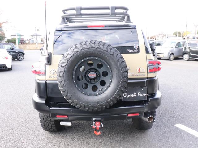 FJクルーザー カラーパッケージ 4WD リフトアップ バンパーガード サイドステップ 社外16AW ルーフキャリア ヒッチメンバー 社外テールレンズ ミラー型前後ドライブレコーダー クルーズコントロール SDナビ 地デジ Bカメラ(10枚目)