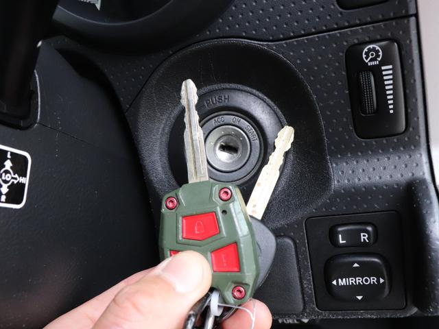 FJクルーザー カラーパッケージ 4WD リフトアップ バンパーガード サイドステップ 社外16AW ルーフキャリア ヒッチメンバー 社外テールレンズ ミラー型前後ドライブレコーダー クルーズコントロール SDナビ 地デジ Bカメラ(34枚目)