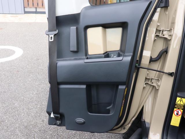 FJクルーザー カラーパッケージ 4WD リフトアップ バンパーガード サイドステップ 社外16AW ルーフキャリア ヒッチメンバー 社外テールレンズ ミラー型前後ドライブレコーダー クルーズコントロール SDナビ 地デジ Bカメラ(43枚目)