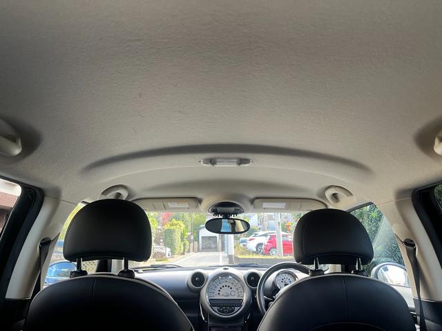 MINI クーパーS クロスオーバー ターボエンジン パワーウインド 取説記録簿 サイドエアバック エアコン キーレスエントリー ETC パワステ 禁煙 エアバック ABS ヒーター 助手席エアバッグ BT TVナビ(20枚目)