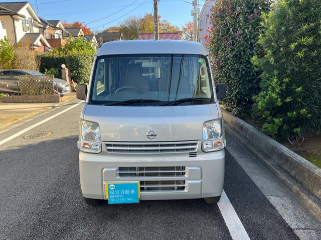 NV100クリッパーバン DX 両スライド 禁煙車両 助手席エアバック キーレスキー ETC付き ドラレコ ナビ・テレビ パワステ付き 運転席エアバック エアコン 整備記録簿 ABS付き(2枚目)