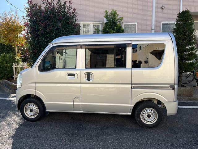 NV100クリッパーバン DX 両スライド 禁煙車両 助手席エアバック キーレスキー ETC付き ドラレコ ナビ・テレビ パワステ付き 運転席エアバック エアコン 整備記録簿 ABS付き(8枚目)