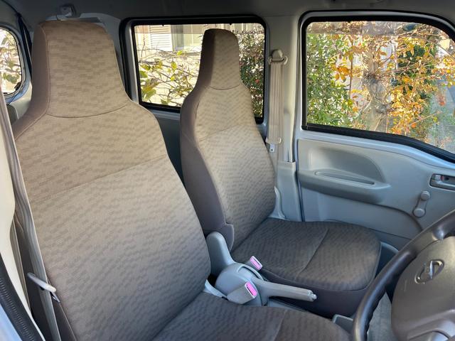 NV100クリッパーバン DX 両スライド 禁煙車両 助手席エアバック キーレスキー ETC付き ドラレコ ナビ・テレビ パワステ付き 運転席エアバック エアコン 整備記録簿 ABS付き(11枚目)
