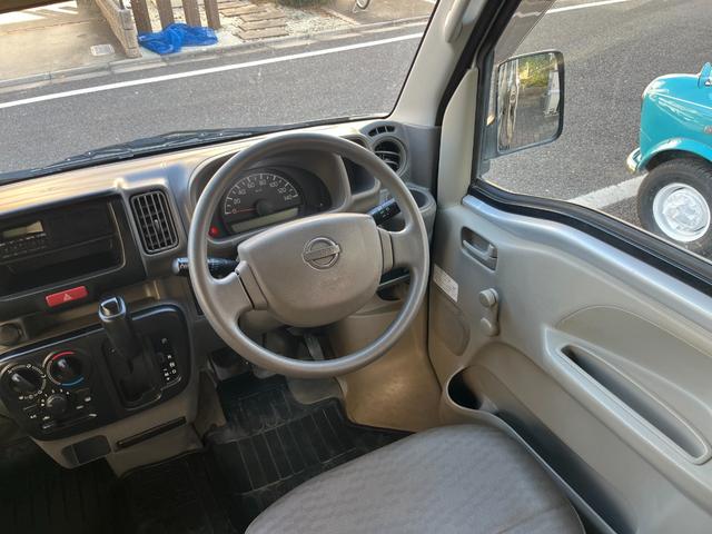 NV100クリッパーバン DX 両スライド 禁煙車両 助手席エアバック キーレスキー ETC付き ドラレコ ナビ・テレビ パワステ付き 運転席エアバック エアコン 整備記録簿 ABS付き(15枚目)