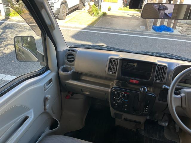 NV100クリッパーバン DX 両スライド 禁煙車両 助手席エアバック キーレスキー ETC付き ドラレコ ナビ・テレビ パワステ付き 運転席エアバック エアコン 整備記録簿 ABS付き(16枚目)