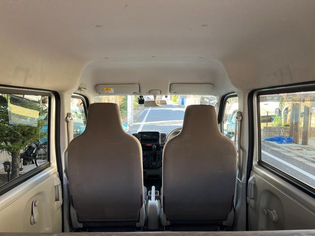 NV100クリッパーバン DX 両スライド 禁煙車両 助手席エアバック キーレスキー ETC付き ドラレコ ナビ・テレビ パワステ付き 運転席エアバック エアコン 整備記録簿 ABS付き(17枚目)