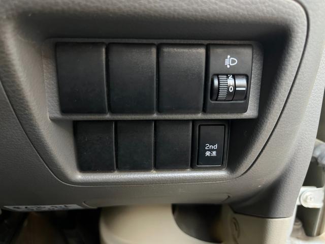 NV100クリッパーバン DX 両スライド 禁煙車両 助手席エアバック キーレスキー ETC付き ドラレコ ナビ・テレビ パワステ付き 運転席エアバック エアコン 整備記録簿 ABS付き(22枚目)