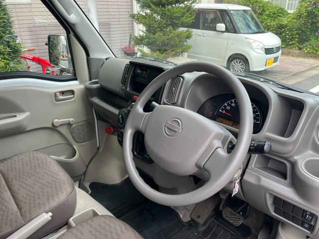 NV100クリッパーバン DX 両スライド 禁煙車両 パワステ付き エアコン 整備記録簿(9枚目)