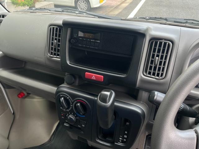 NV100クリッパーバン DX 両スライド 禁煙車両 パワステ付き エアコン 整備記録簿(21枚目)