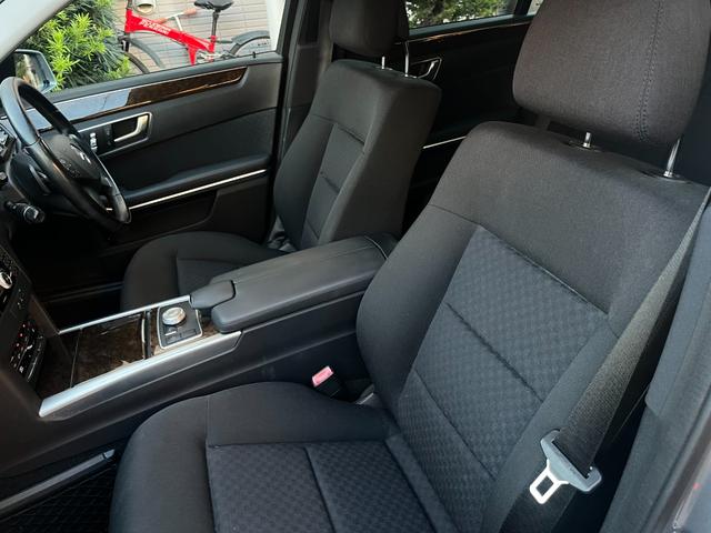 Ｅクラスステーションワゴン Ｅ２５０ブルーエフィシェンシーステーションワゴン　アルミホイール　ＥＴＣ　オートエアコン　キーレス　ナビＴＶ　地デジ　ＢＴオーディオ（12枚目）