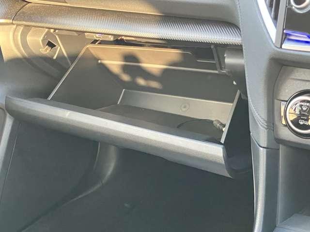 ＸＶ １．６ｉ－Ｌ　アイサイト　４ＷＤ　１オーナー！４ＷＤ！禁煙車！衝突被害軽減ブレーキ！アダプティブクルコン！純正ナビ！バックカメラ！ＢＴ！フルセグＴＶ！ＥＴＣ！オートライト！スマートキー＆プッシュスタート！横滑り防止装置！ルーフレール！（37枚目）