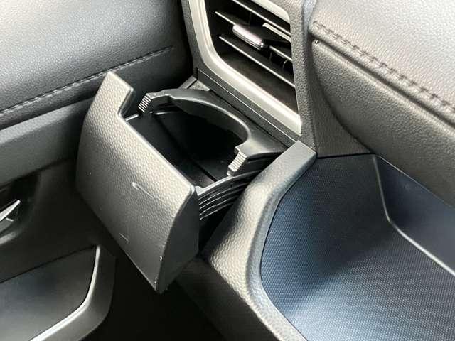 ルーミー カスタムG 禁煙車/スマートアシスト/パノラミックビューモニター/純正メモリーナビ/フルセグTV/BLUETOOTH/LEDヘッドライト/両側電動スライドドア/アイドリングストップ/純正14インチアルミホイール/(40枚目)