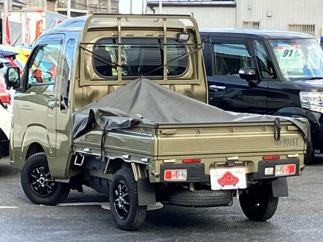 ハイゼットトラック ジャンボエクストラ　５ＭＴ　５速ＭＴ／スマートアシスト／Ｂｌｕｅｔｏｏｔｈ対応／Ｗエアバッグ／ＡＢＳ／アイドリングストップ／１２インチアルミ／ＬＥＤヘッドライト／ＬＥＤ大型荷台作業灯／障害物センサー／ＥＴＣ／スマートキー／（10枚目）