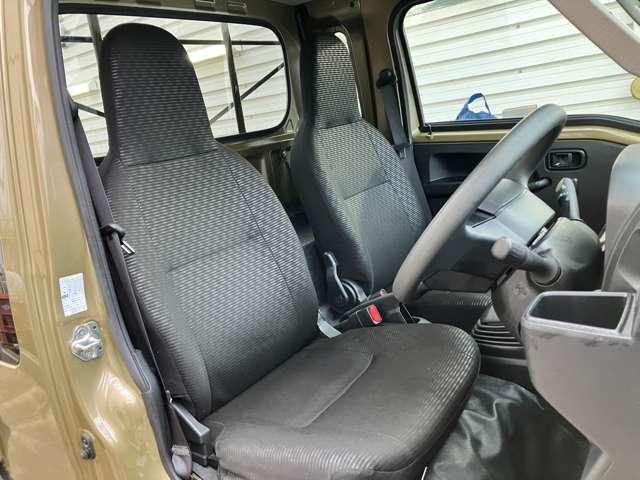 ハイゼットトラック ジャンボエクストラ　５ＭＴ　５速ＭＴ／スマートアシスト／Ｂｌｕｅｔｏｏｔｈ対応／Ｗエアバッグ／ＡＢＳ／アイドリングストップ／１２インチアルミ／ＬＥＤヘッドライト／ＬＥＤ大型荷台作業灯／障害物センサー／ＥＴＣ／スマートキー／（23枚目）