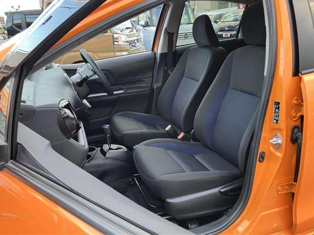 アクア S 車検R8年7月/ワンオーナー/禁煙車/純正メモリーナビ/ワンセグTV/BLUETOOTH対応/ウィンカーミラー/ETC/横滑り防止装置/キーレスエントリー/(19枚目)