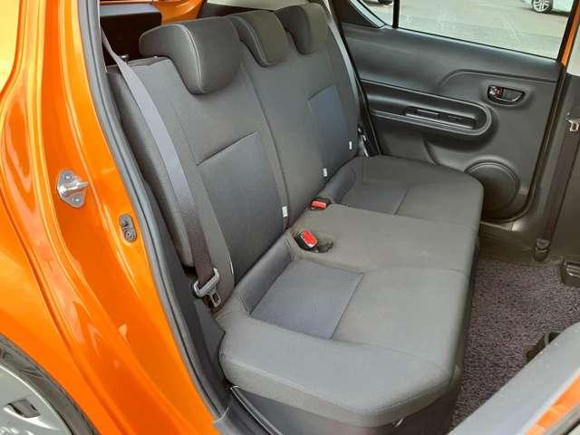 アクア S 車検R8年7月/ワンオーナー/禁煙車/純正メモリーナビ/ワンセグTV/BLUETOOTH対応/ウィンカーミラー/ETC/横滑り防止装置/キーレスエントリー/(20枚目)