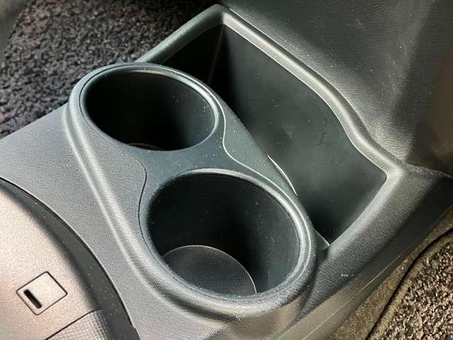 アクア S 車検R8年7月/ワンオーナー/禁煙車/純正メモリーナビ/ワンセグTV/BLUETOOTH対応/ウィンカーミラー/ETC/横滑り防止装置/キーレスエントリー/(30枚目)