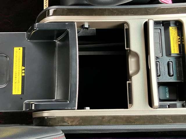 ヴェルファイア 2.4Z ゴールデンアイズII 禁煙車/車検R9年3月/両側電動スライドドア/メモリーナビ/フルセグTV/BLUETOOTH対応/バックカメラ/HIDヘッドライト/パワーバックドア/黒ハーフレザー/ETC/スマートキー/(27枚目)