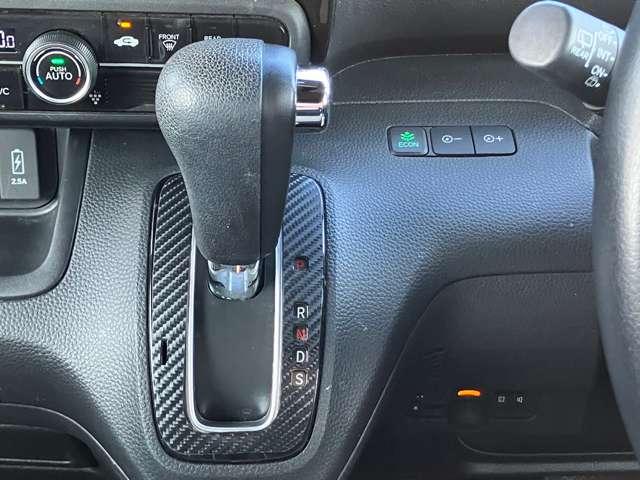 N-BOX G・EXターボホンダセンシング ★車検R9年3月!!★社外メモリーナビ/フルセグTV★BLUETOOTH★バックカメラ★社外フリップダウンモニター★両側電動スライドドア★LEDヘッドライト★ホンダセンシング★黒ハ(28枚目)