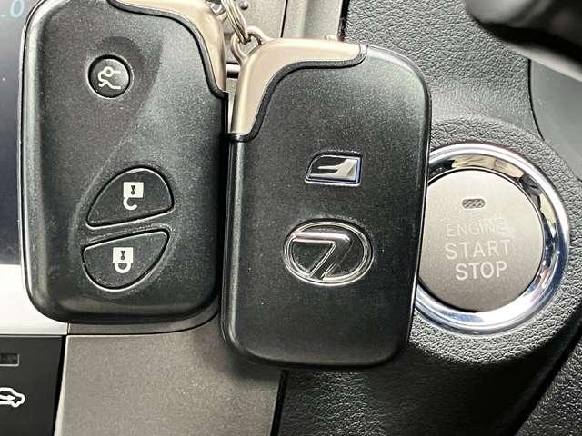 IS F ベースグレード ★車検R9年6月!!★純正HDDナビ★社外メモリーナビ/フルセグTV★BLUETOOTH★バックカメラ★レザーシート★サンルーフ★純正19インチアルミ★足廻り★運転席レカロシート★(26枚目)