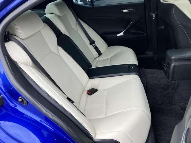 IS F ベースグレード ★車検R9年6月!!★純正HDDナビ★社外メモリーナビ/フルセグTV★BLUETOOTH★バックカメラ★レザーシート★サンルーフ★純正19インチアルミ★足廻り★運転席レカロシート★(36枚目)