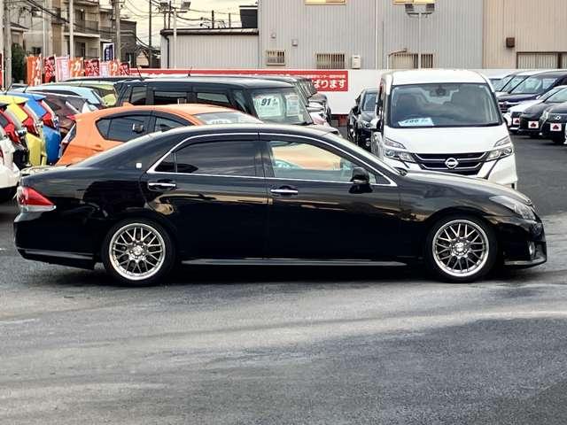 クラウン その他　★車検Ｒ８年７月！！★純正ＨＤＤナビ／フルセグＴＶ★バックカメラ★ＢＬＵＥＴＯＯＴＨ★レザーシート★社外１８インチアルミ★足廻り★シートヒーター★電動サンシェード★（6枚目）