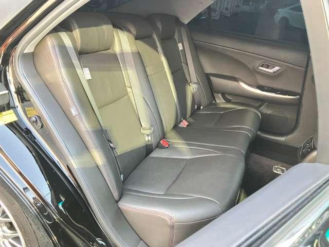 クラウン その他　★車検Ｒ８年７月！！★純正ＨＤＤナビ／フルセグＴＶ★バックカメラ★ＢＬＵＥＴＯＯＴＨ★レザーシート★社外１８インチアルミ★足廻り★シートヒーター★電動サンシェード★（16枚目）
