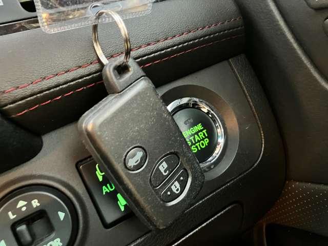 クラウン その他　★車検Ｒ８年７月！！★純正ＨＤＤナビ／フルセグＴＶ★バックカメラ★ＢＬＵＥＴＯＯＴＨ★レザーシート★社外１８インチアルミ★足廻り★シートヒーター★電動サンシェード★（20枚目）