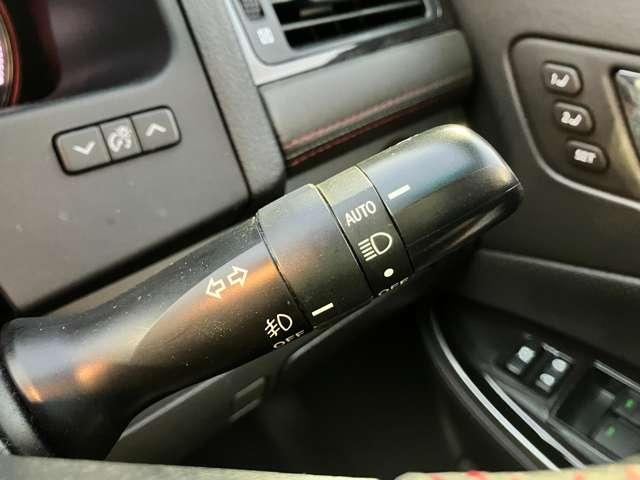 クラウン その他　★車検Ｒ８年７月！！★純正ＨＤＤナビ／フルセグＴＶ★バックカメラ★ＢＬＵＥＴＯＯＴＨ★レザーシート★社外１８インチアルミ★足廻り★シートヒーター★電動サンシェード★（21枚目）