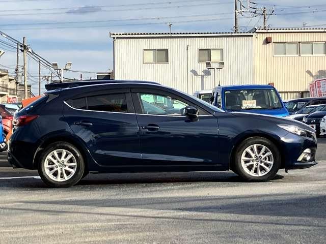 アクセラスポーツ 15Sツーリング ★車検R8年12月!!★純正メモリーナビ/フルセグTV★BLUETOOTH★バックカメラ★ディスチャージ★純正16インチアルミ★スマートシティブレーキサポート★HUD★BSM★(6枚目)