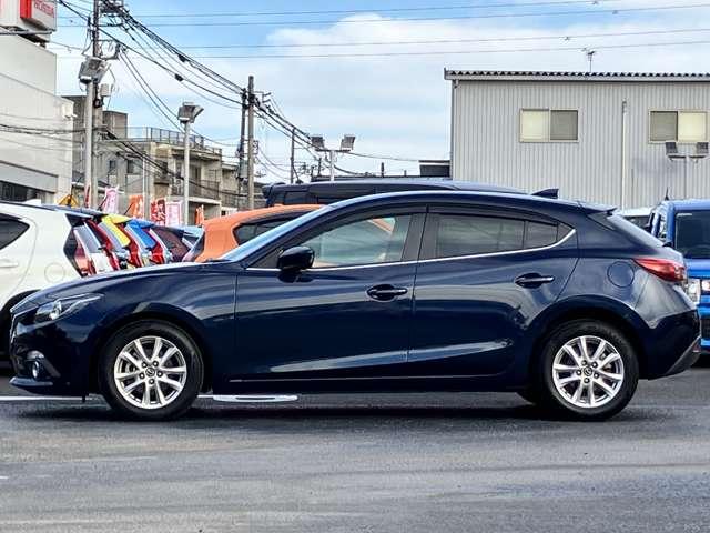 アクセラスポーツ 15Sツーリング ★車検R8年12月!!★純正メモリーナビ/フルセグTV★BLUETOOTH★バックカメラ★ディスチャージ★純正16インチアルミ★スマートシティブレーキサポート★HUD★BSM★(10枚目)