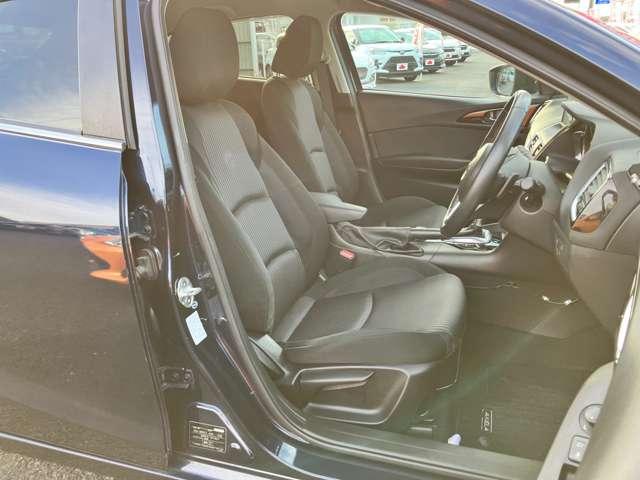 アクセラスポーツ 15Sツーリング ★車検R8年12月!!★純正メモリーナビ/フルセグTV★BLUETOOTH★バックカメラ★ディスチャージ★純正16インチアルミ★スマートシティブレーキサポート★HUD★BSM★(16枚目)