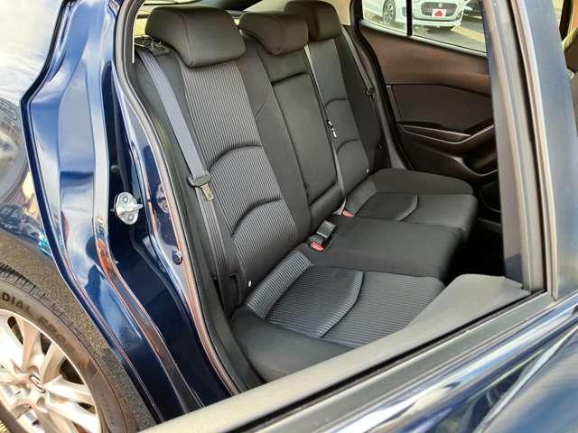 アクセラスポーツ 15Sツーリング ★車検R8年12月!!★純正メモリーナビ/フルセグTV★BLUETOOTH★バックカメラ★ディスチャージ★純正16インチアルミ★スマートシティブレーキサポート★HUD★BSM★(18枚目)