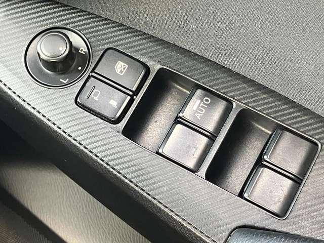 アクセラスポーツ 15Sツーリング ★車検R8年12月!!★純正メモリーナビ/フルセグTV★BLUETOOTH★バックカメラ★ディスチャージ★純正16インチアルミ★スマートシティブレーキサポート★HUD★BSM★(29枚目)