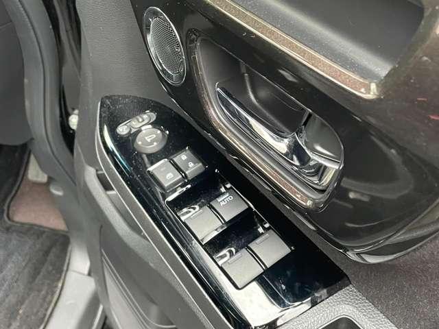 Ｎ－ＢＯＸカスタム Ｇ・Ｌターボホンダセンシング　８インチナビ、フルセグＴＶ、ＬＥＤヘッドライト、両側パワースライドドア（33枚目）