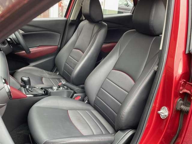 【助手席】　シートなどの状態も良く、目立つような傷や汚れはありません！