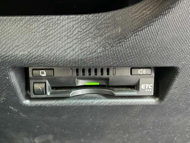 アクア 1.5S 5名 トヨタセーフティセンス★スマートキー★プッシュエンジンスタート★純正SDナビ・地デジ★オートエアコン★プライバシーガラス★(11枚目)