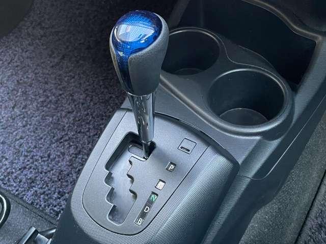 アクア 1.5S 5名 トヨタセーフティセンス★スマートキー★プッシュエンジンスタート★純正SDナビ・地デジ★オートエアコン★プライバシーガラス★(15枚目)