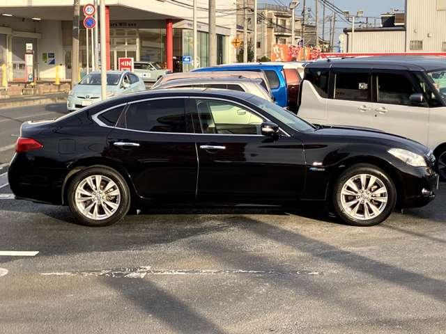 フーガハイブリッド VIP ★DCA★メモリー付きパワーシート★シートベンチレーション★セーフティシールドパッケージ★茶革シート★(6枚目)