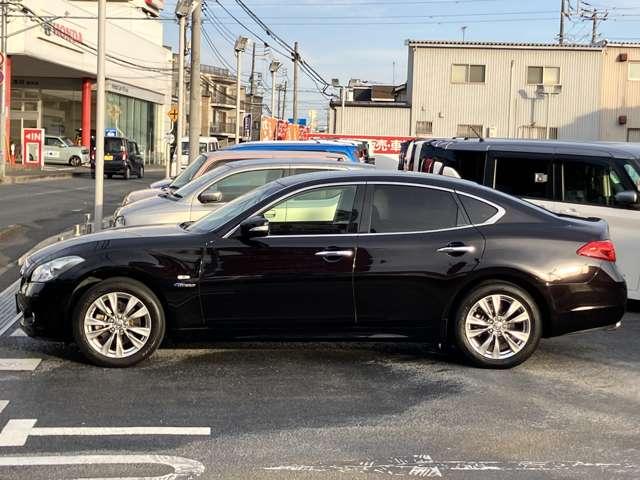 フーガハイブリッド VIP ★DCA★メモリー付きパワーシート★シートベンチレーション★セーフティシールドパッケージ★茶革シート★(10枚目)