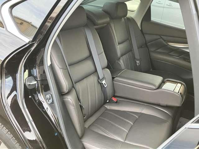 フーガハイブリッド VIP ★DCA★メモリー付きパワーシート★シートベンチレーション★セーフティシールドパッケージ★茶革シート★(20枚目)