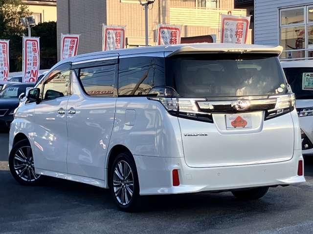 ヴェルファイア ２．５Ｚ　Ａエディション　ゴールデンアイズ　★車検Ｒ８年１２月！！★プリクラッシュセーフティ★両側電動スライドドア★パワーバックドア★ＬＥＤヘッドライト★黒ハーフレザー★純正１８インチアルミ★（9枚目）