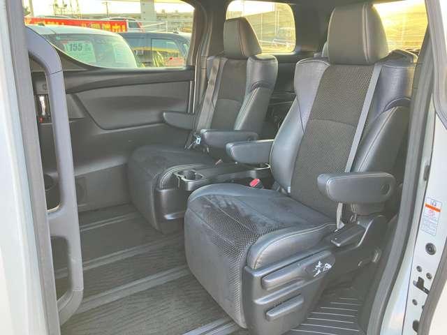 ヴェルファイア ２．５Ｚ　Ａエディション　ゴールデンアイズ　★車検Ｒ８年１２月！！★プリクラッシュセーフティ★両側電動スライドドア★パワーバックドア★ＬＥＤヘッドライト★黒ハーフレザー★純正１８インチアルミ★（20枚目）